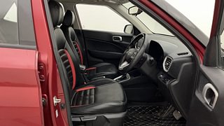 Used 2020 Hyundai Venue [2019-2022] SX Plus 1.0 Turbo DCT Petrol Automatic interior RIGHT SIDE FRONT DOOR CABIN VIEW