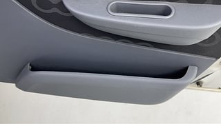Used 2015 Maruti Suzuki Alto 800 [2012-2016] Lxi Petrol Manual top_features Door pockets