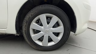 Used 2014 Nissan Micra [2010-2013] XV Petrol Petrol Manual tyres RIGHT FRONT TYRE RIM VIEW