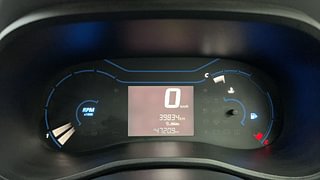 Used 2021 renault Kwid 1.0 RXT Opt Petrol Manual interior CLUSTERMETER VIEW