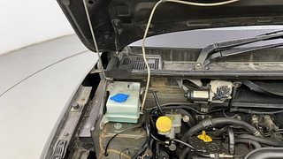 Used 2021 renault Kwid 1.0 RXT Opt Petrol Manual engine ENGINE RIGHT SIDE HINGE & APRON VIEW