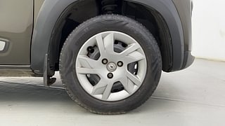Used 2021 renault Kwid 1.0 RXT Opt Petrol Manual tyres RIGHT FRONT TYRE RIM VIEW