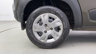 Used 2021 renault Kwid 1.0 RXT Opt Petrol Manual tyres RIGHT REAR TYRE RIM VIEW