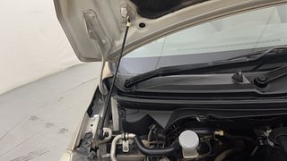 Used 2015 Maruti Suzuki Ertiga [2015-2018] VXI AT Petrol Automatic engine ENGINE RIGHT SIDE HINGE & APRON VIEW