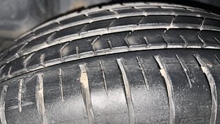 Used 2022 Maruti Suzuki Swift ZXI Plus AMT Dual Tone Petrol Automatic tyres RIGHT REAR TYRE TREAD VIEW