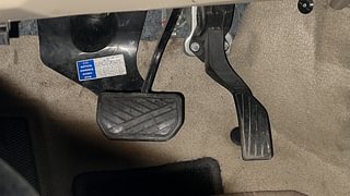 Used 2015 Maruti Suzuki Ertiga [2015-2018] VXI AT Petrol Automatic interior PEDALS VIEW