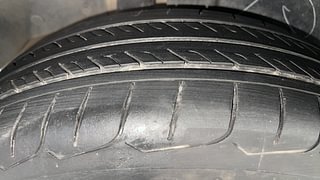 Used 2015 Maruti Suzuki Ertiga [2015-2018] VXI AT Petrol Automatic tyres RIGHT REAR TYRE TREAD VIEW