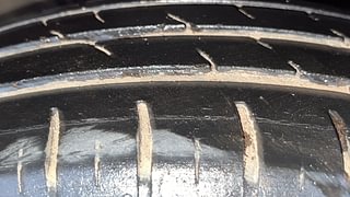 Used 2020 Hyundai Grand i10 Nios Sportz 1.2 Kappa VTVT Petrol Manual tyres RIGHT FRONT TYRE TREAD VIEW