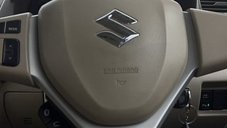 Used 2015 Maruti Suzuki Ertiga [2015-2018] VXI AT Petrol Automatic top_features Airbags