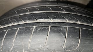 Used 2015 Maruti Suzuki Ertiga [2015-2018] VXI AT Petrol Automatic tyres RIGHT FRONT TYRE TREAD VIEW
