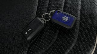 Used 2022 Maruti Suzuki Swift ZXI Plus AMT Dual Tone Petrol Automatic extra CAR KEY VIEW