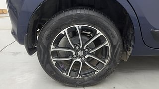 Used 2022 Maruti Suzuki Swift ZXI Plus AMT Dual Tone Petrol Automatic tyres RIGHT REAR TYRE RIM VIEW