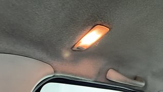 Used 2016 Renault Duster [2012-2015] 85 PS RxL Diesel Manual top_features Rear reading lamp
