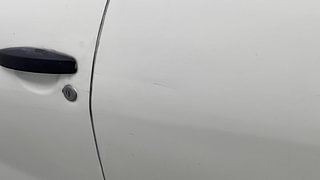 Used 2016 Renault Duster [2012-2015] 85 PS RxL Diesel Manual dents MINOR SCRATCH