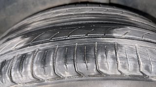 Used 2013 Volkswagen Polo [2010-2014] Highline1.2L (P) Petrol Manual tyres LEFT REAR TYRE TREAD VIEW