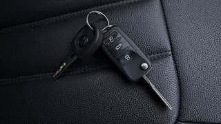 Used 2013 Volkswagen Polo [2010-2014] Highline1.2L (P) Petrol Manual extra CAR KEY VIEW