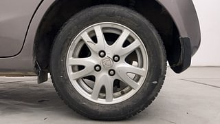 Used 2014 Honda Brio [2011-2016] VX AT Petrol Automatic tyres LEFT REAR TYRE RIM VIEW