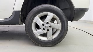Used 2016 Renault Duster [2012-2015] 85 PS RxL Diesel Manual tyres LEFT REAR TYRE RIM VIEW