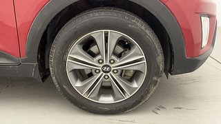 Used 2017 Hyundai Creta [2015-2018] 1.6 SX Plus Auto Petrol Petrol Automatic tyres RIGHT FRONT TYRE RIM VIEW