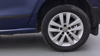 Used 2013 Volkswagen Polo [2010-2014] Highline1.2L (P) Petrol Manual tyres LEFT REAR TYRE RIM VIEW