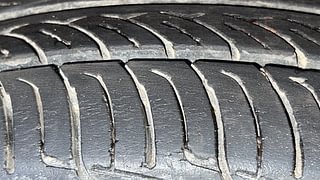 Used 2014 Maruti Suzuki Alto K10 [2010-2014] VXi Petrol Manual tyres LEFT FRONT TYRE TREAD VIEW