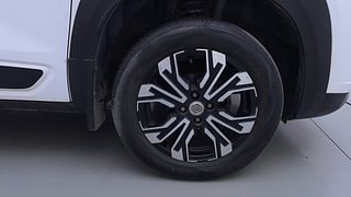 Used 2021 Renault Kiger RXZ Turbo CVT Petrol Automatic tyres RIGHT FRONT TYRE RIM VIEW
