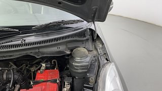 Used 2017 Maruti Suzuki Swift [2011-2017] ZXi Petrol Manual engine ENGINE LEFT SIDE HINGE & APRON VIEW