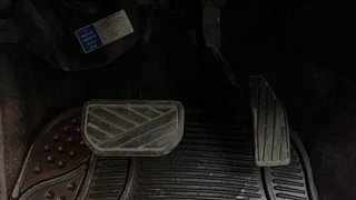 Used 2018 Maruti Suzuki Baleno [2015-2019] Zeta AT Petrol Petrol Automatic interior PEDALS VIEW