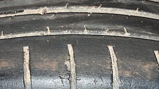 Used 2016 Maruti Suzuki Baleno [2015-2019] Alpha Petrol Petrol Manual tyres LEFT REAR TYRE TREAD VIEW