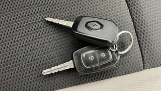 Used 2019 Renault Triber RXT Petrol Manual extra CAR KEY VIEW