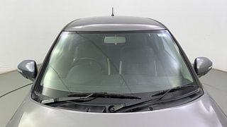 Used 2017 Maruti Suzuki Swift [2011-2017] ZXi Petrol Manual exterior FRONT WINDSHIELD VIEW