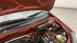 Used 2014 Maruti Suzuki Alto 800 Vxi Petrol Manual engine ENGINE LEFT SIDE HINGE & APRON VIEW