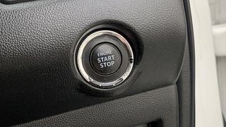 Used 2019 Maruti Suzuki Swift [2017-2020] ZDi Diesel Manual top_features Keyless start