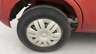 Used 2014 Maruti Suzuki Alto 800 Vxi Petrol Manual tyres RIGHT REAR TYRE RIM VIEW