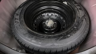 Used 2019 honda Jazz VX Petrol Manual tyres SPARE TYRE VIEW