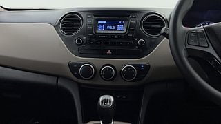 Used 2015 Hyundai Grand i10 [2013-2017] Sportz 1.2 Kappa VTVT Petrol Manual interior MUSIC SYSTEM & AC CONTROL VIEW