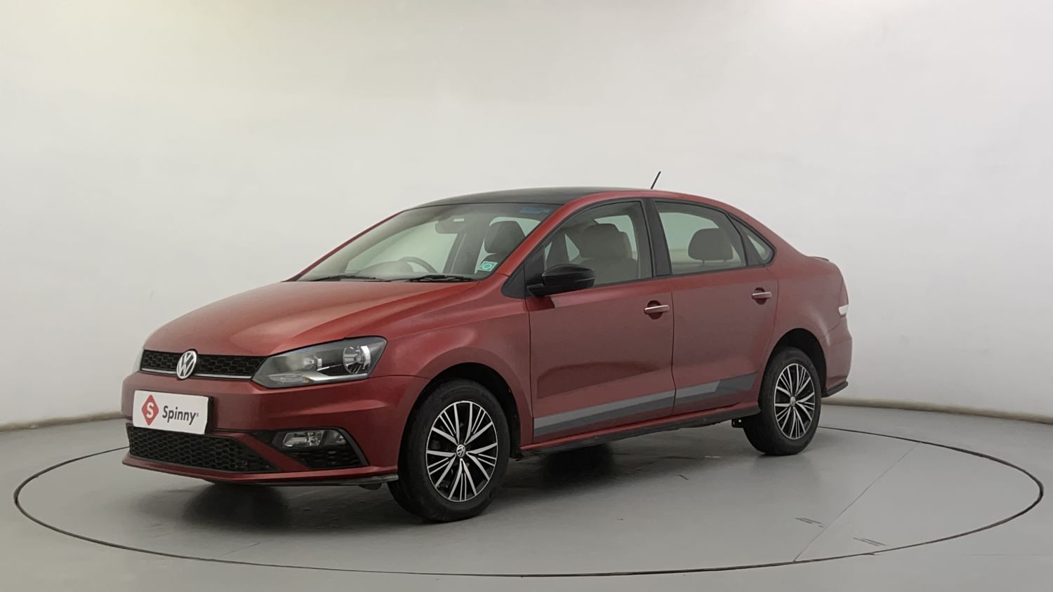 LEFT FRONT CORNER VIEW