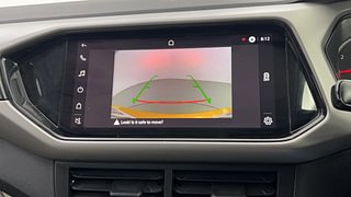 Used 2022 Volkswagen Taigun Highline 1.0 TSI AT Petrol Automatic top_features Rear camera