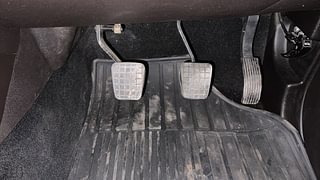 Used 2017 Tata Safari Storme [2015-2019] 2.2 EX 4X2 Diesel Manual interior PEDALS VIEW