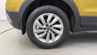 Used 2022 Volkswagen Taigun Highline 1.0 TSI AT Petrol Automatic tyres RIGHT REAR TYRE RIM VIEW