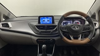 Used 2020 Tata Altroz XZ 1.2 Petrol Manual interior DASHBOARD VIEW