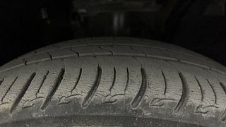 Used 2020 Tata Altroz XZ 1.2 Petrol Manual tyres RIGHT FRONT TYRE TREAD VIEW