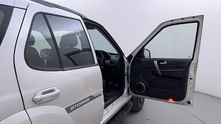 Used 2017 Tata Safari Storme [2015-2019] 2.2 EX 4X2 Diesel Manual interior RIGHT FRONT DOOR OPEN VIEW