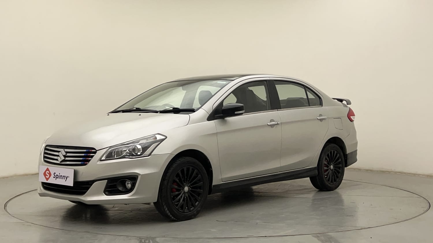 LEFT FRONT CORNER VIEW