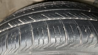 Used 2013 Maruti Suzuki Swift Dzire VXI Petrol Manual tyres RIGHT FRONT TYRE TREAD VIEW