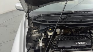Used 2011 Honda City [2011-2014] 1.5 V MT Petrol Manual engine ENGINE RIGHT SIDE HINGE & APRON VIEW