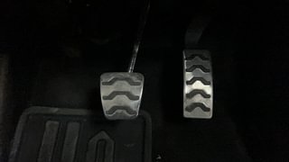 Used 2022 Kia Sonet GTX Plus 1.0 iMT Petrol Manual interior PEDALS VIEW