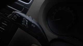 Used 2015 Skoda Rapid [2011-2016] Elegance Plus Diesel MT Diesel Manual top_features Cruise control