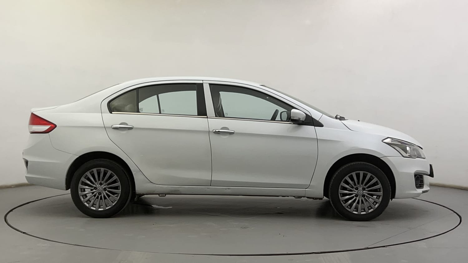 New Maruti Suzuki Ciaz exterior RIGHT SIDE VIEW