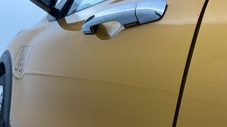 Used 2022 Renault Triber RXT Petrol Manual dents MINOR SCRATCH